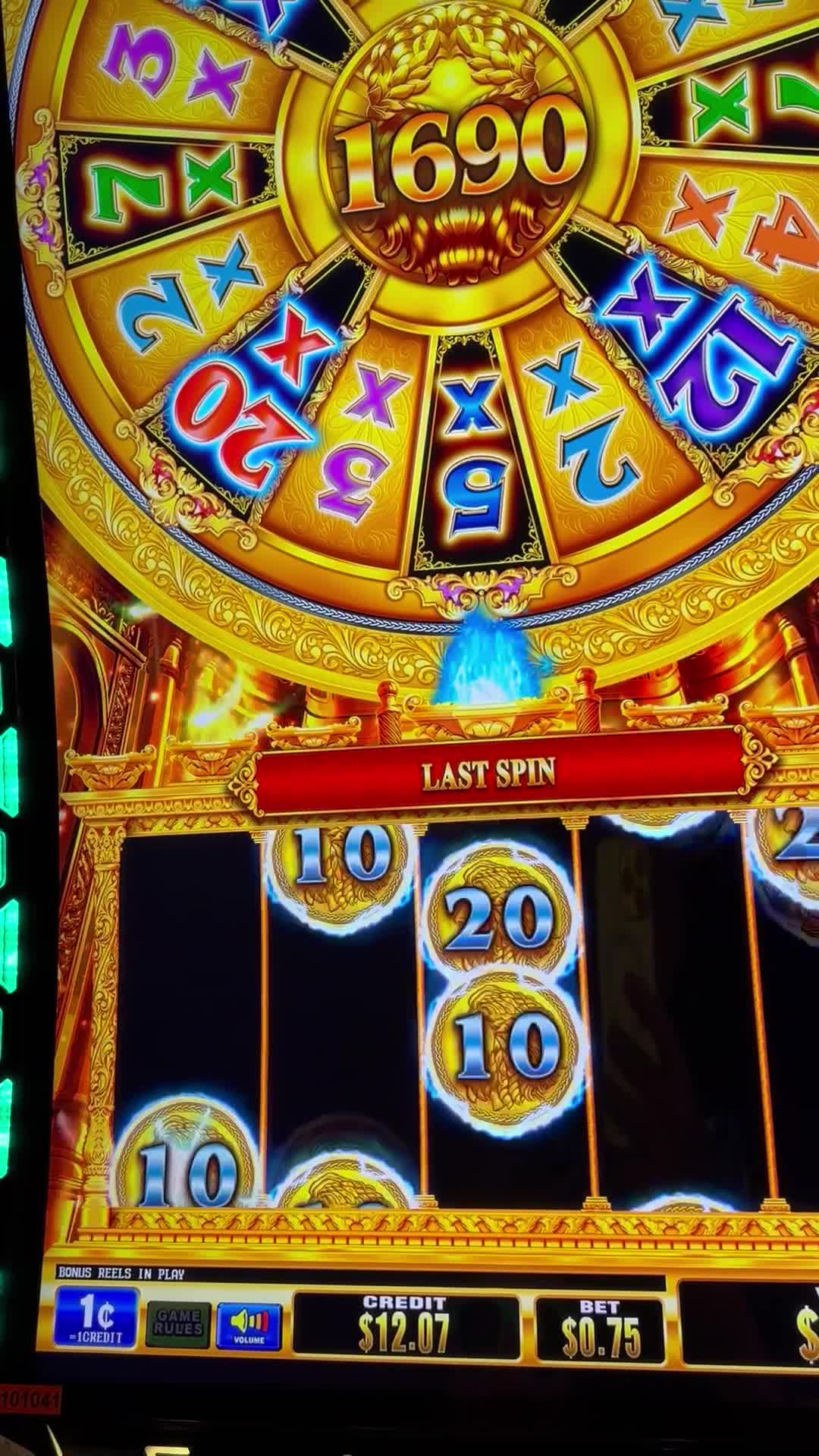 Exciting bonus wheel bonus slot